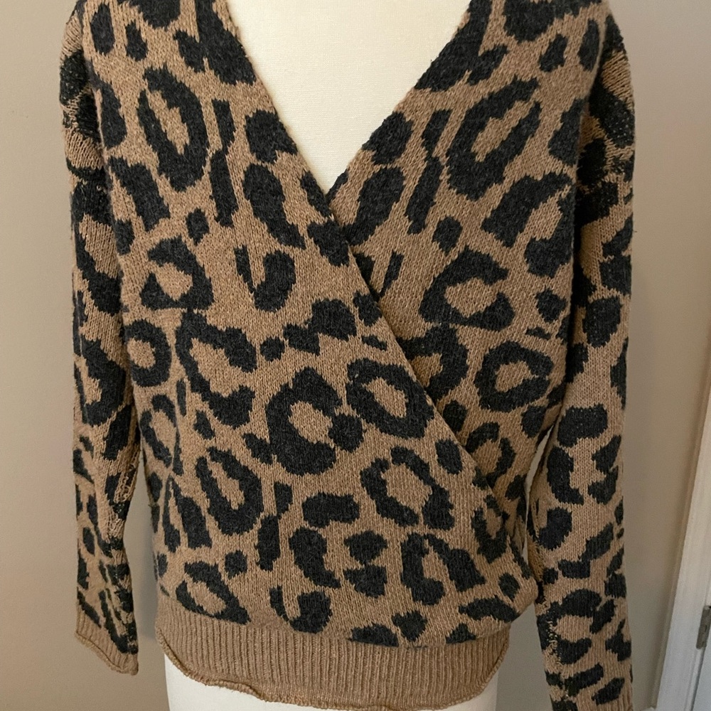 Favlux Pull on open animal print sweater, size L, good condition